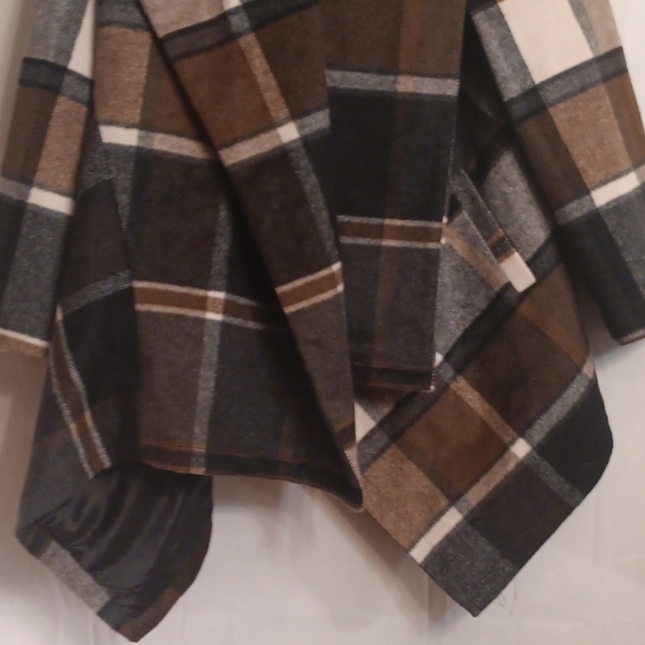 Chicwish Plaid Wool Blend Coat Size XL - Picture 3 of 11